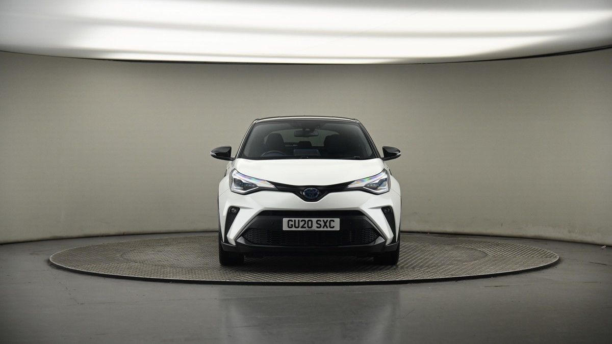 Toyota C-HR Image 18