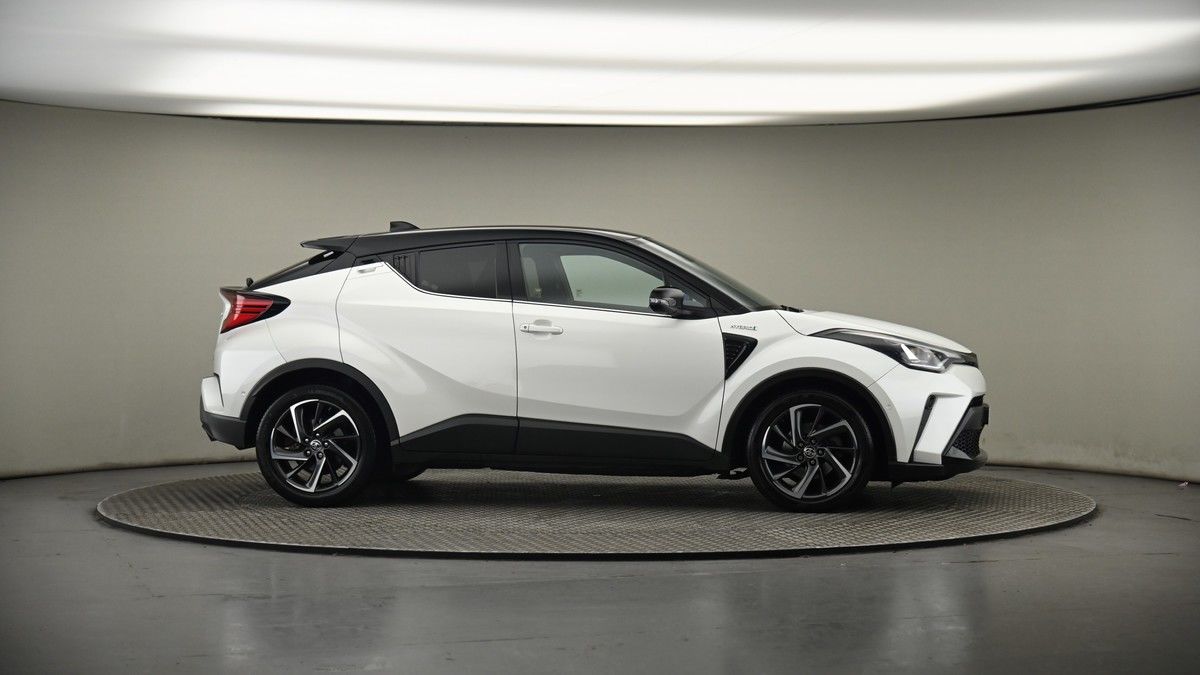 More views of Toyota C-HR