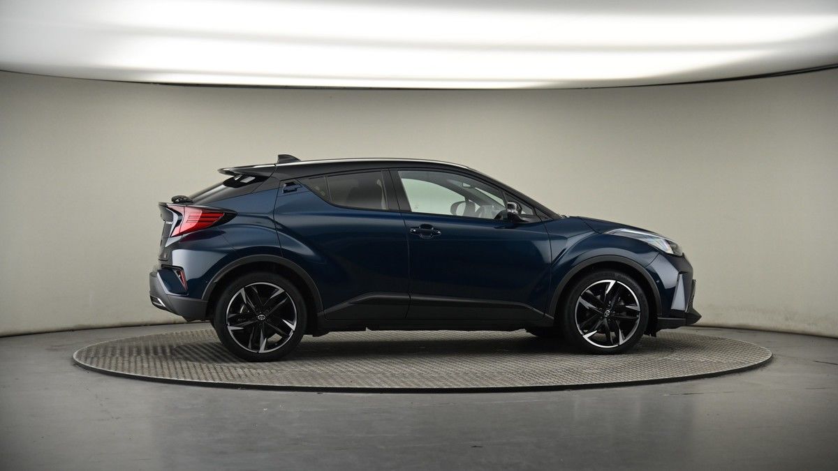 More views of Toyota C-HR