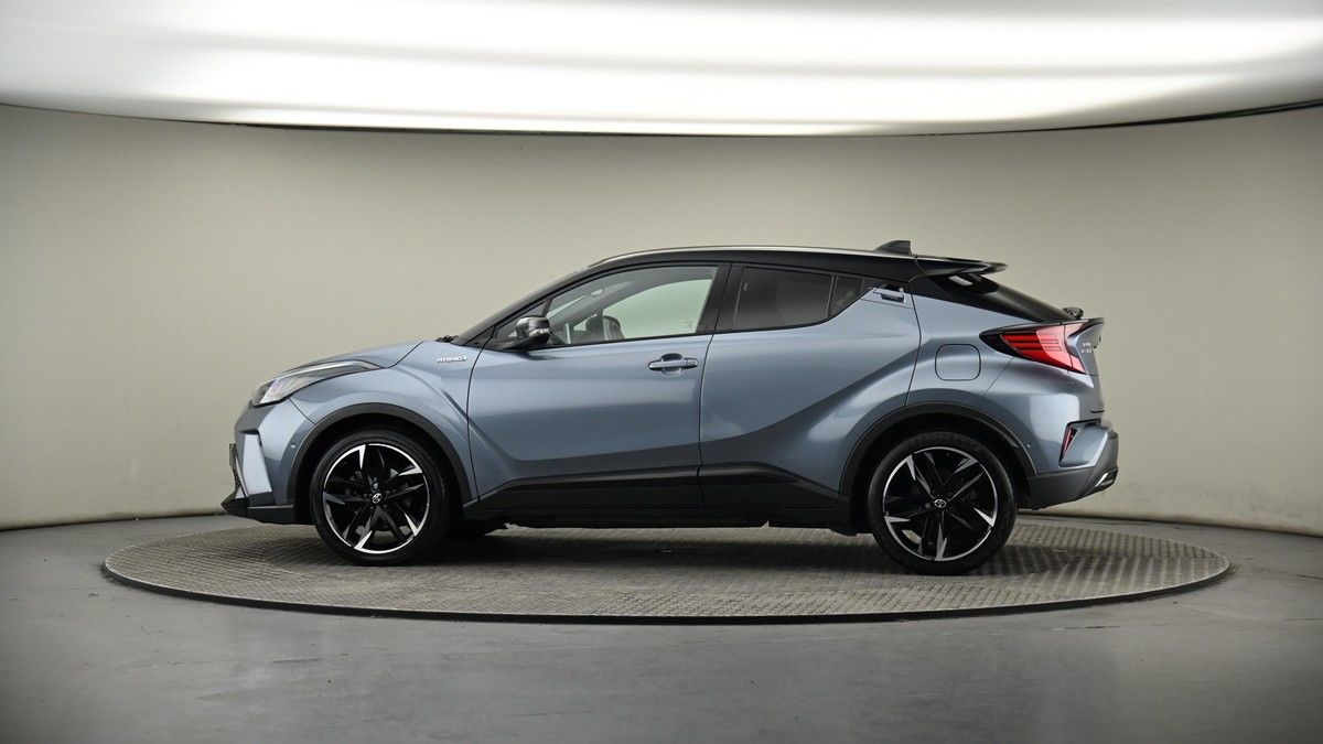 More views of Toyota C-HR