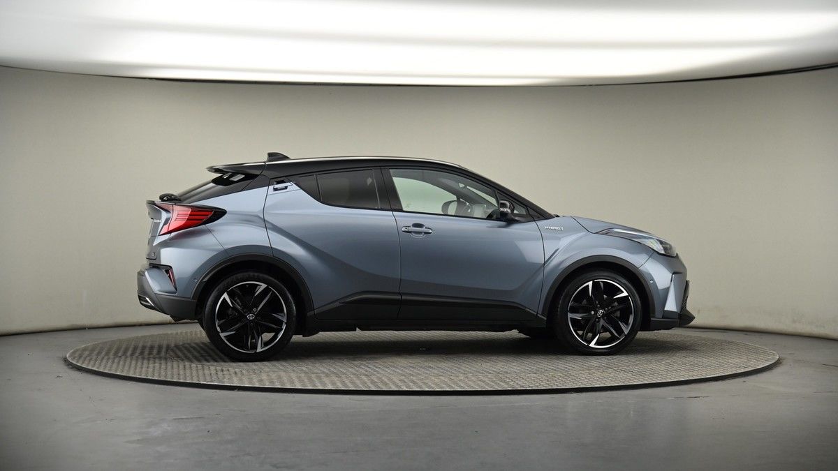 More views of Toyota C-HR