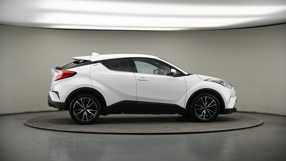 More views of Toyota C-HR