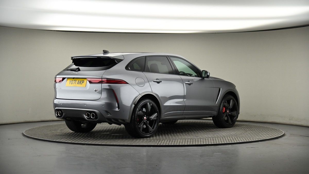 Jaguar F-PACE Image 7