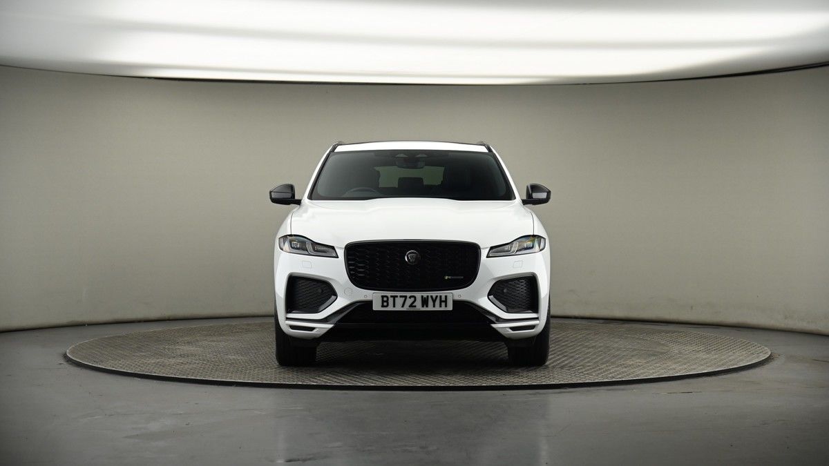 Jaguar F-PACE Image 18