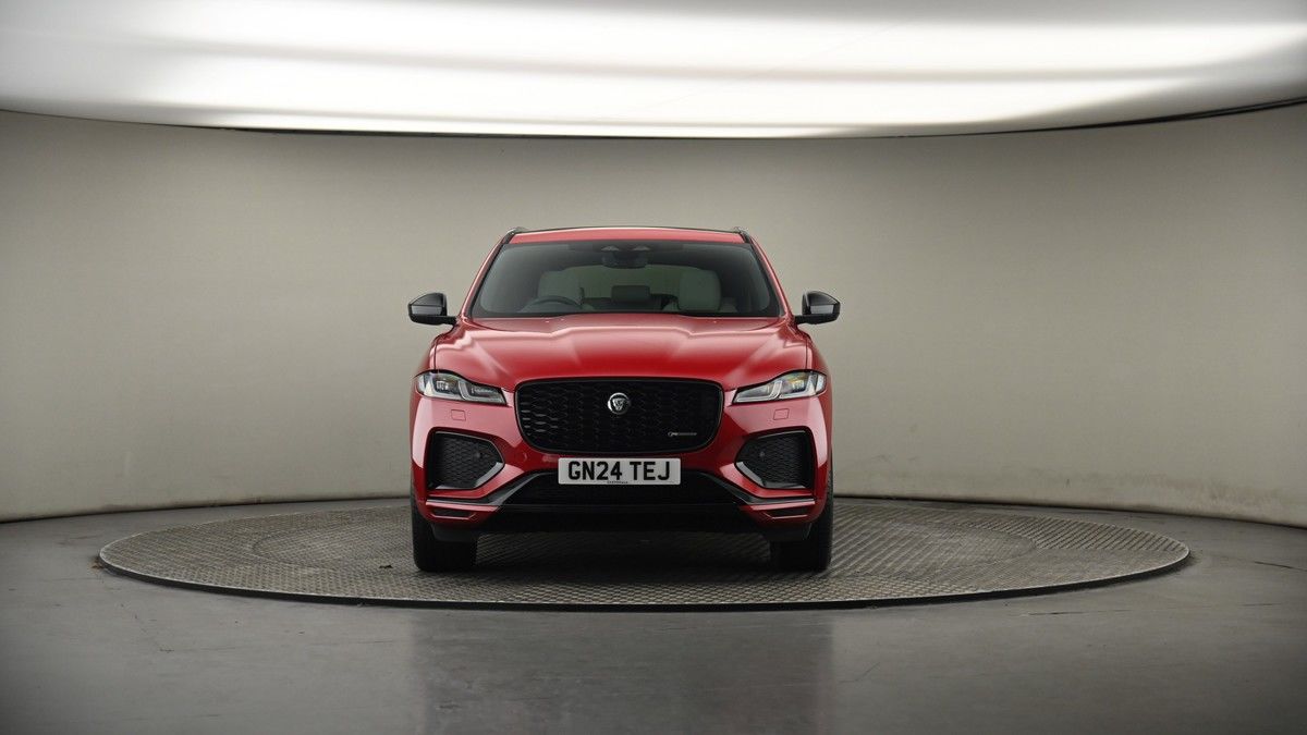 Jaguar F-PACE Image 18