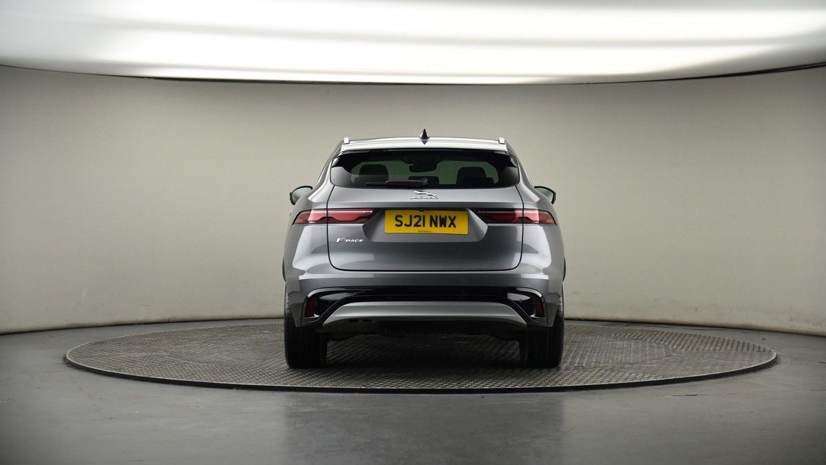 Jaguar F-PACE Image 17