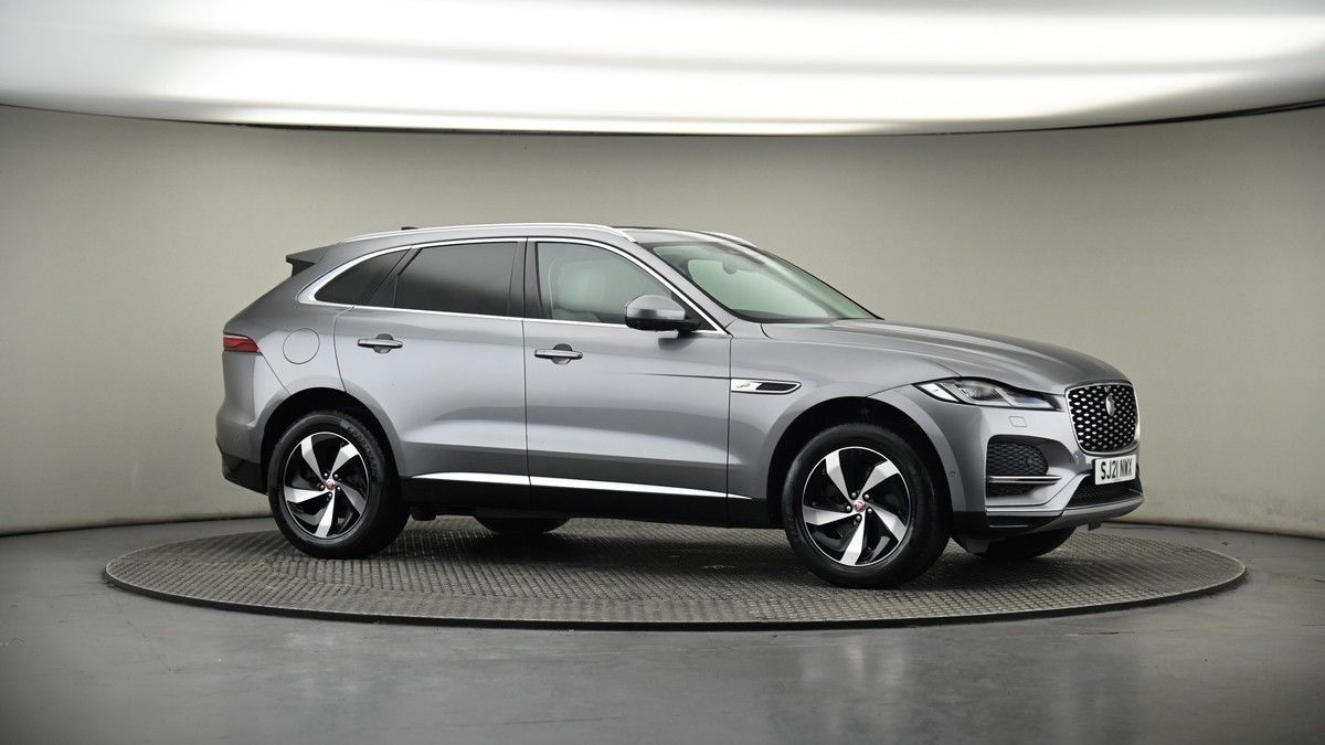 Jaguar F-PACE Image 6