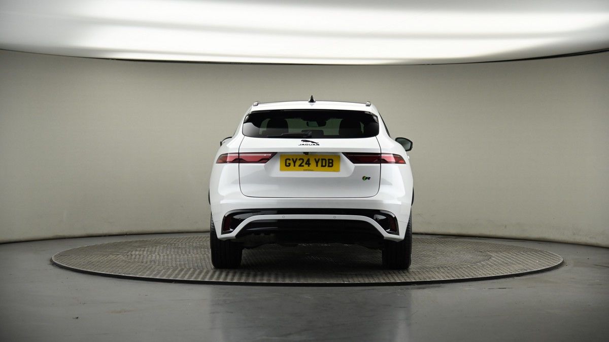 Jaguar F-PACE Image 17