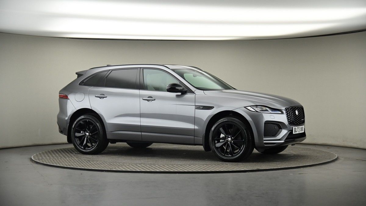 Jaguar F-PACE Image 6