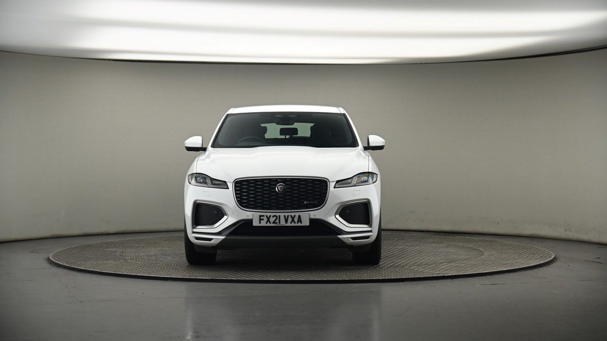 Jaguar F-PACE Image 18