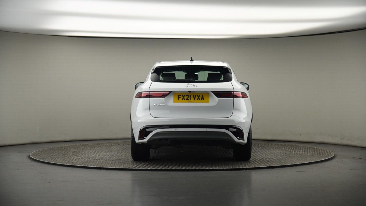 Jaguar F-PACE Image 17