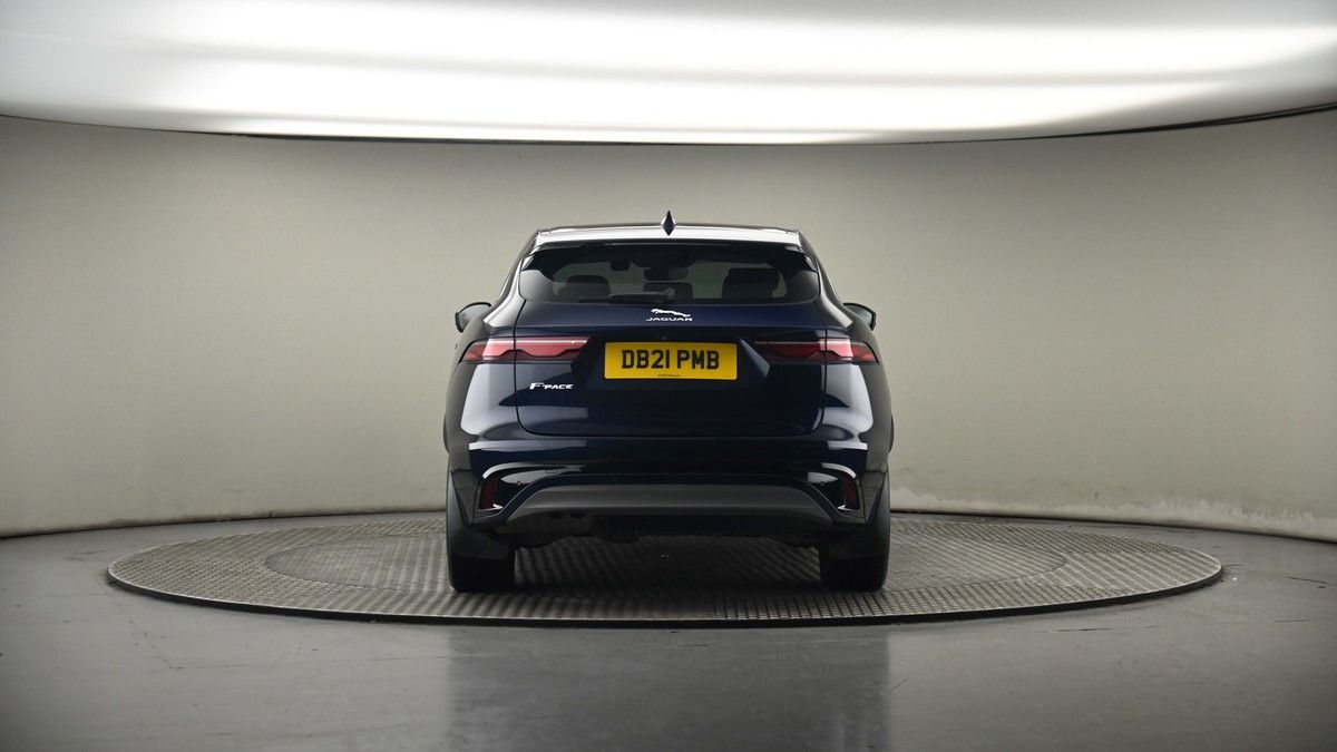 Jaguar F-PACE Image 17