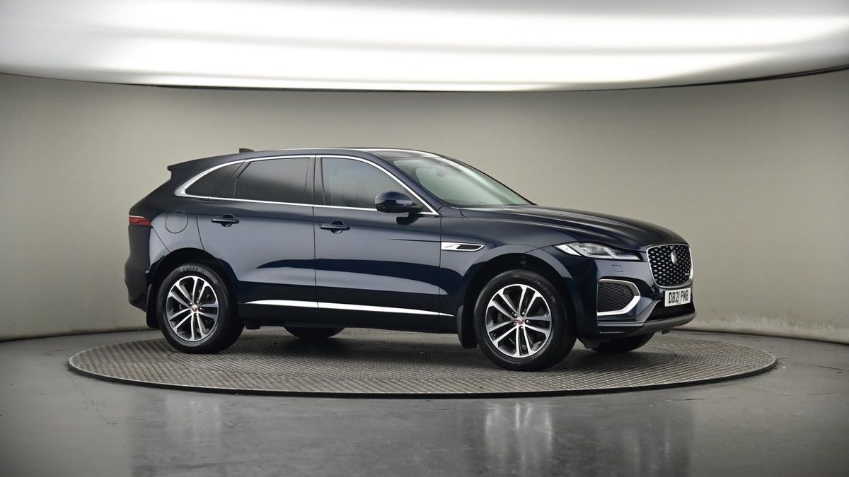 Jaguar F-PACE Image 6