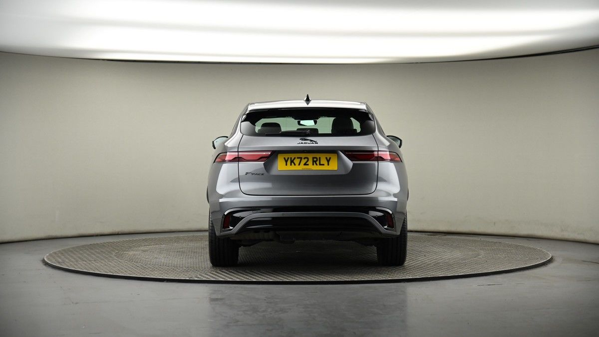 Jaguar F-PACE Image 17