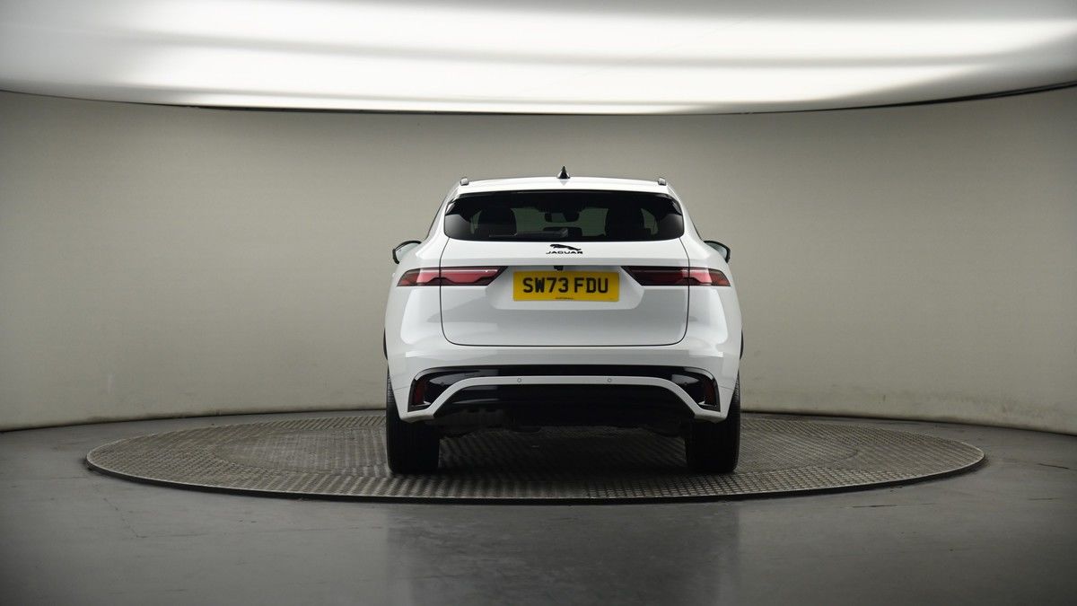 Jaguar F-PACE Image 17