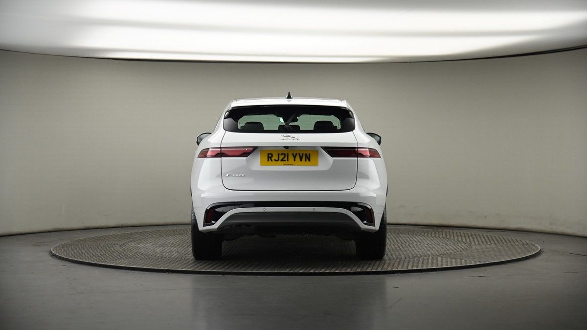 Jaguar F-PACE Image 17