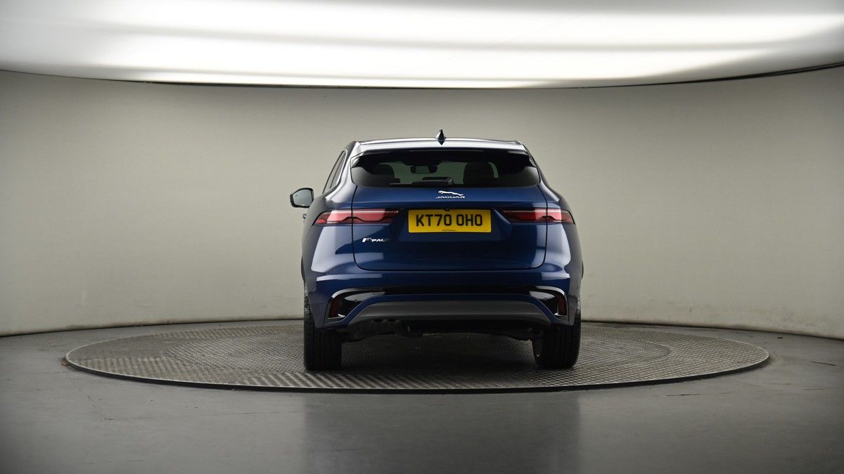 Jaguar F-PACE Image 17