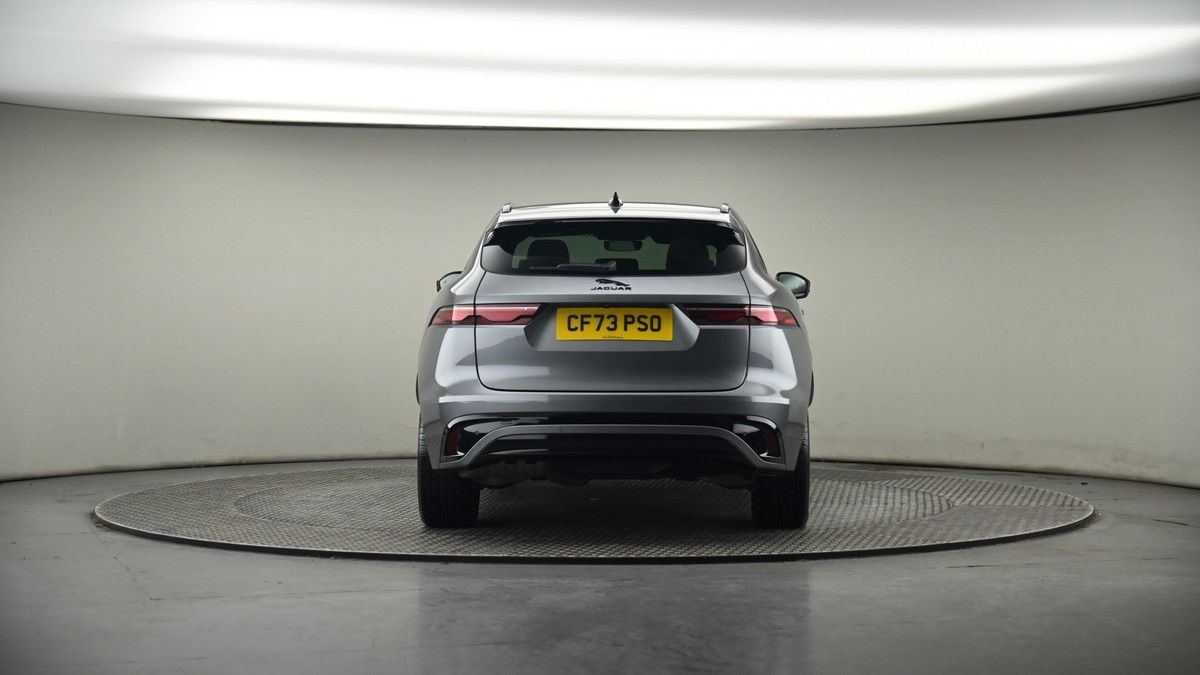 Jaguar F-PACE Image 17