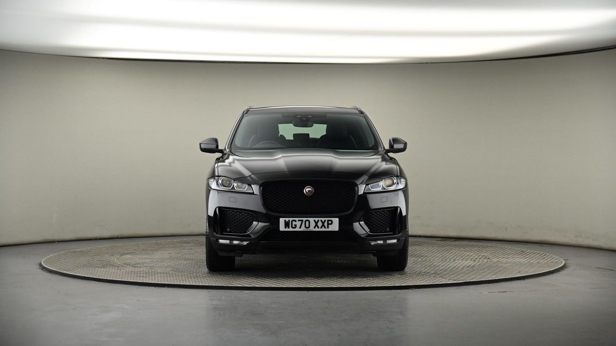 Jaguar F-PACE Image 18