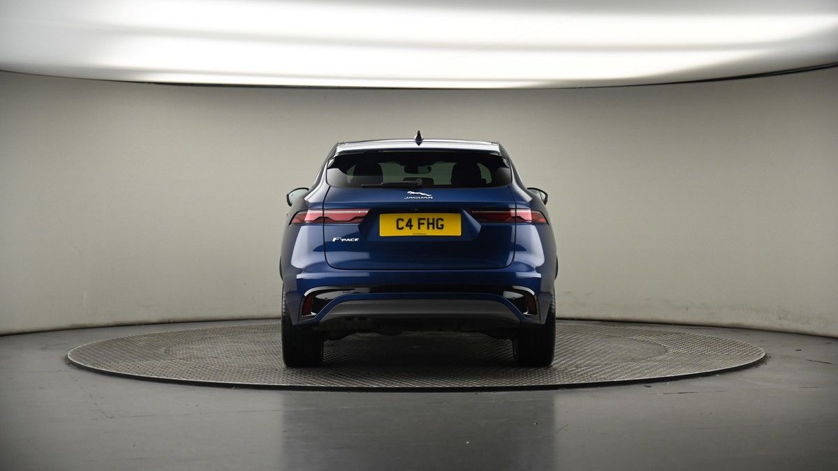 Jaguar F-PACE Image 17