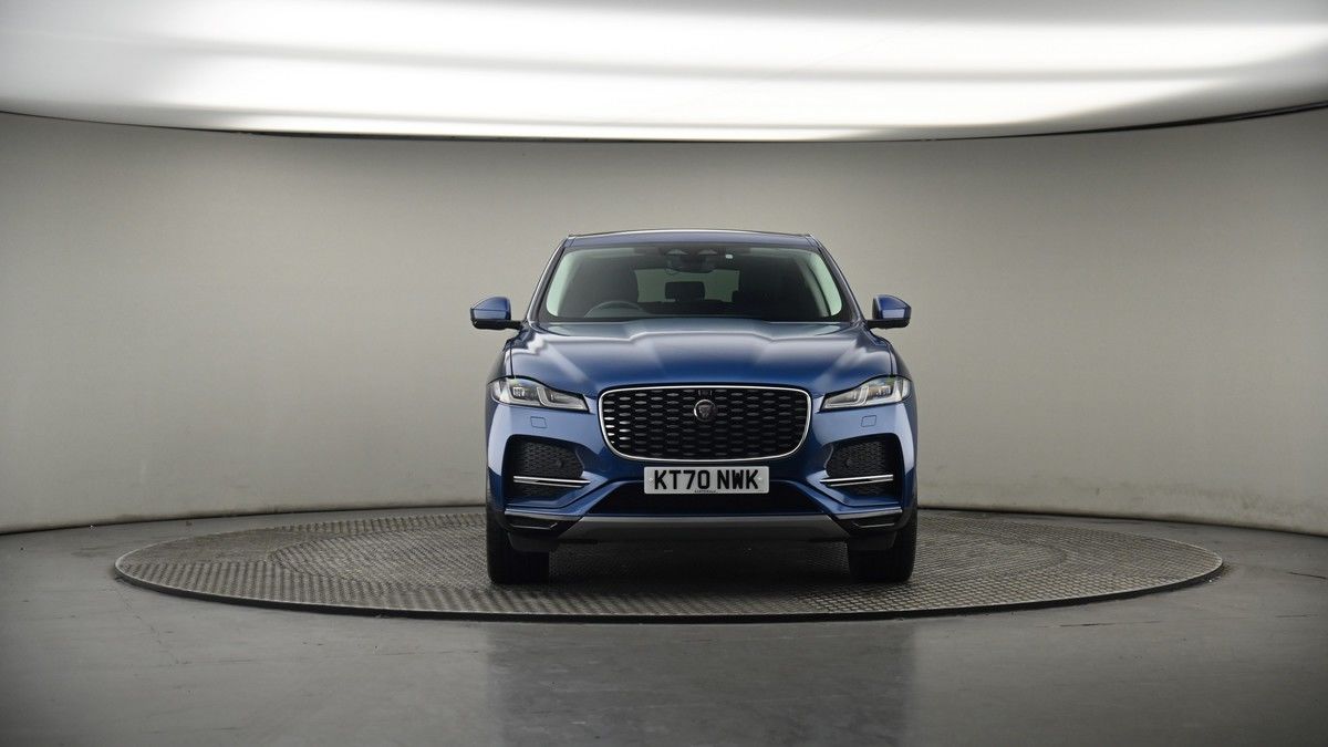 Jaguar F-PACE Image 18