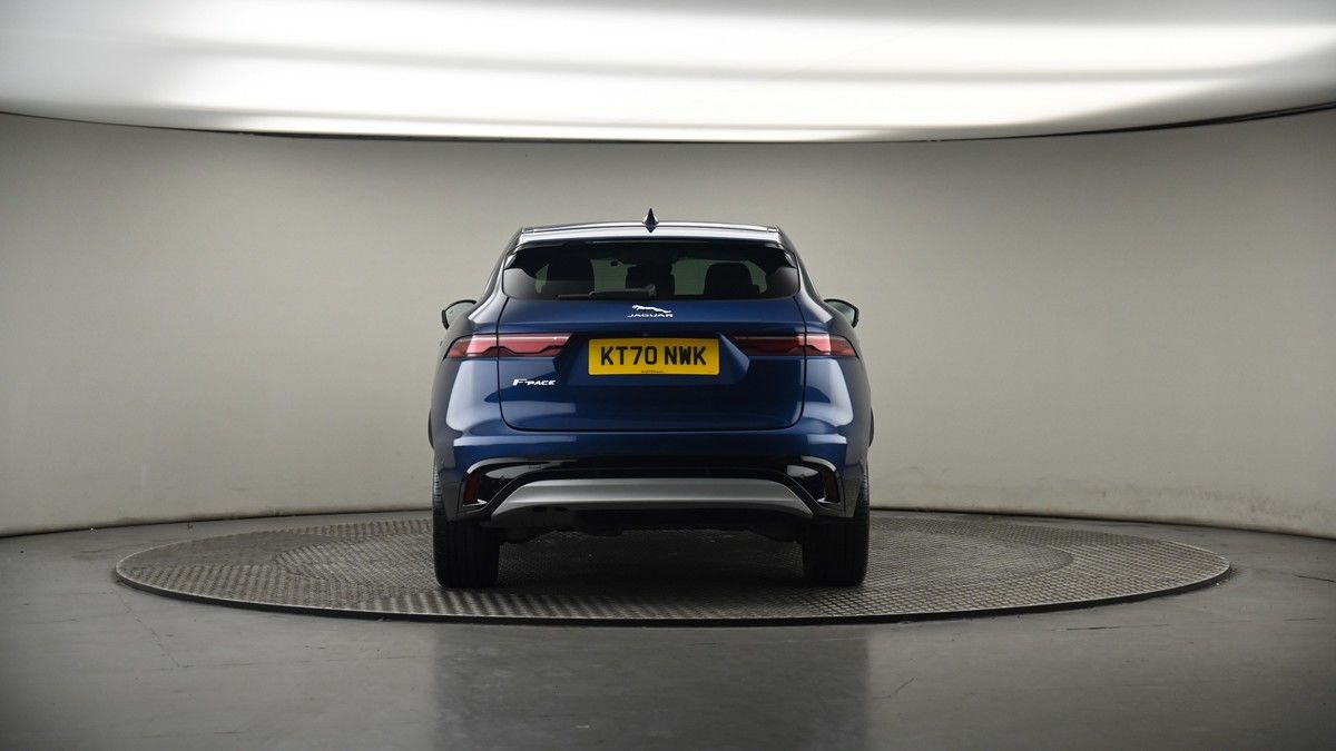 Jaguar F-PACE Image 17