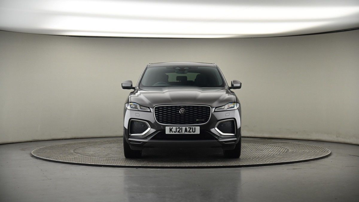 Jaguar F-PACE Image 18