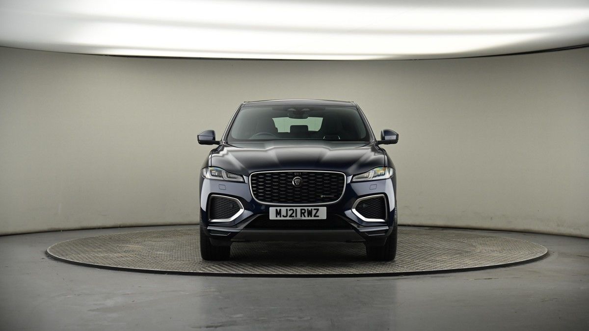 Jaguar F-PACE Image 18