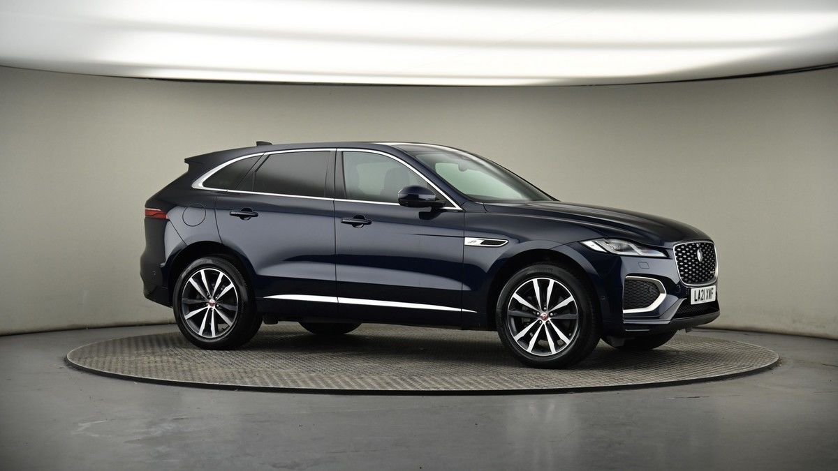 Jaguar F-PACE Image 6