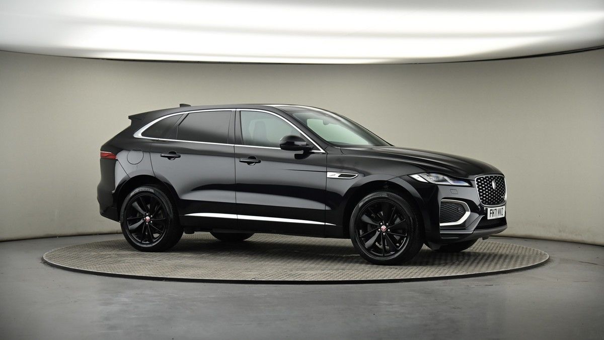 Jaguar F-PACE Image 6