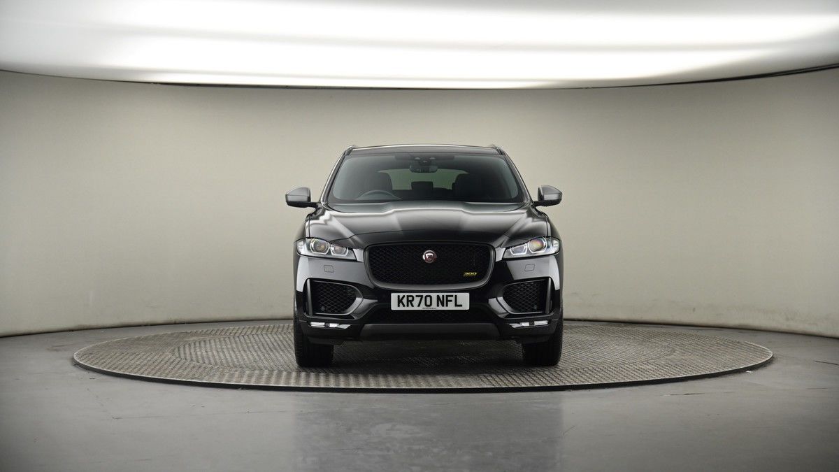 Jaguar F-PACE Image 18