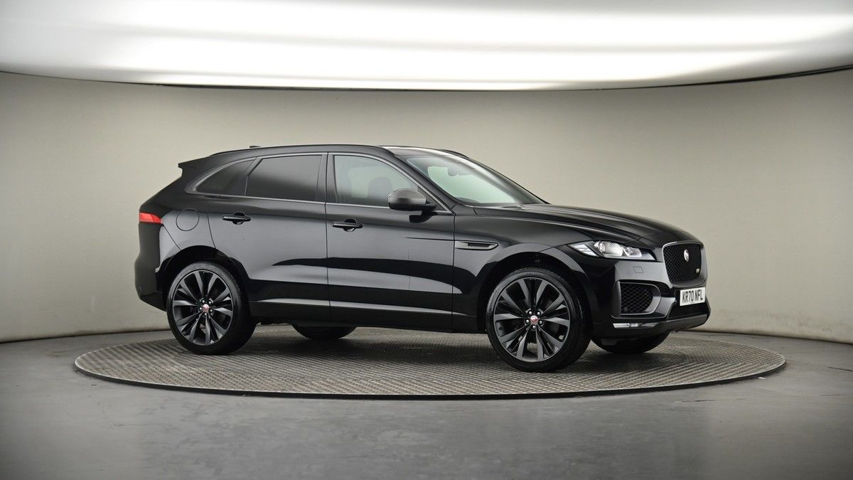 Jaguar F-PACE Image 6