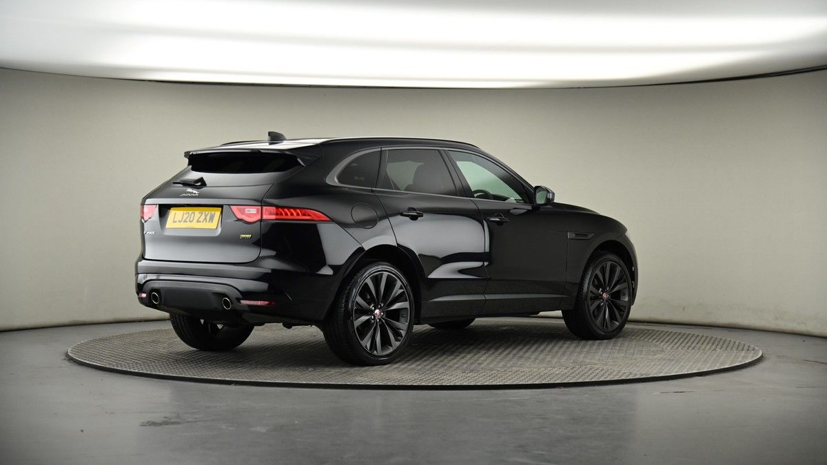 Jaguar F-PACE Image 6