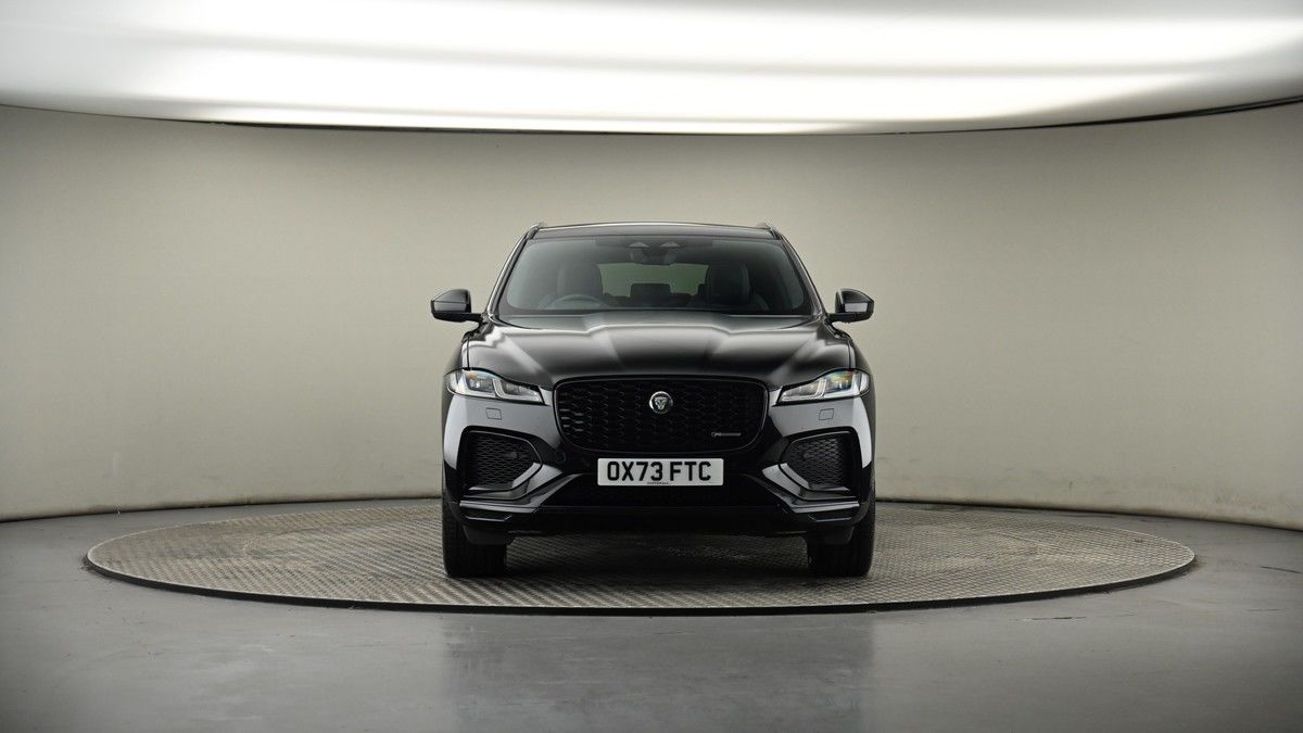 Jaguar F-PACE Image 18