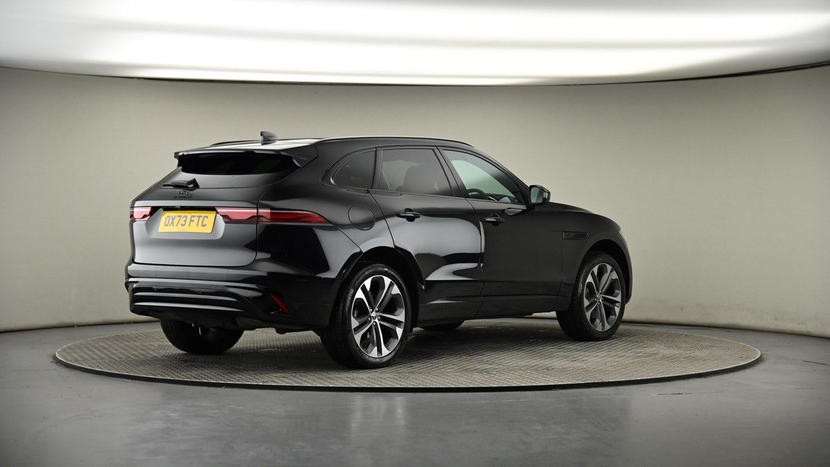 Jaguar F-PACE Image 7