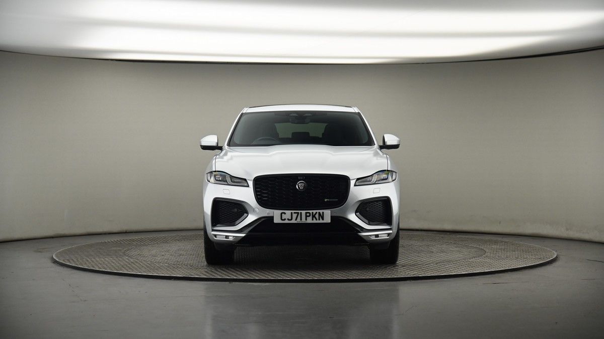 Jaguar F-PACE Image 18