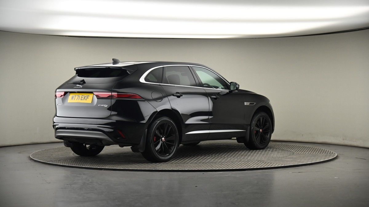 Jaguar F-PACE Image 7