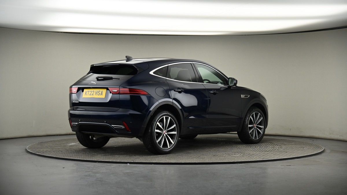 Jaguar E-PACE Image 7