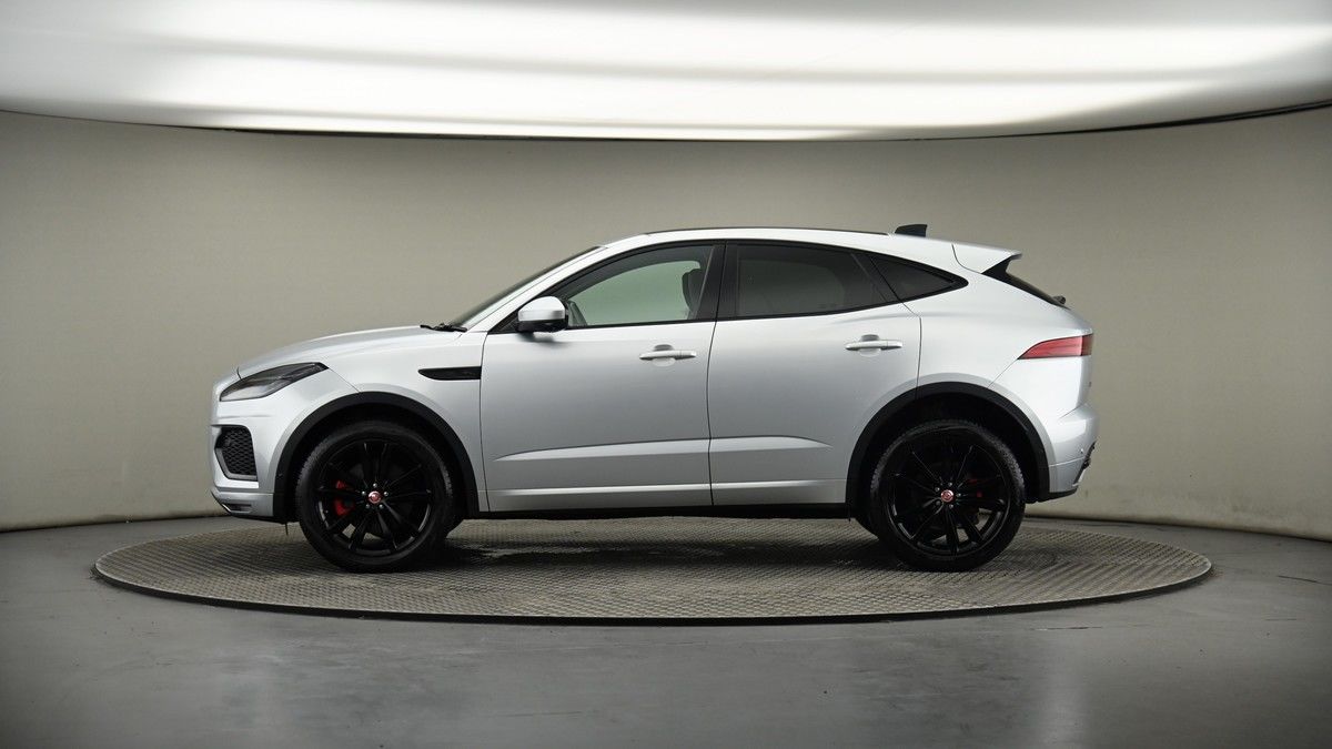 Jaguar E-PACE Image 19