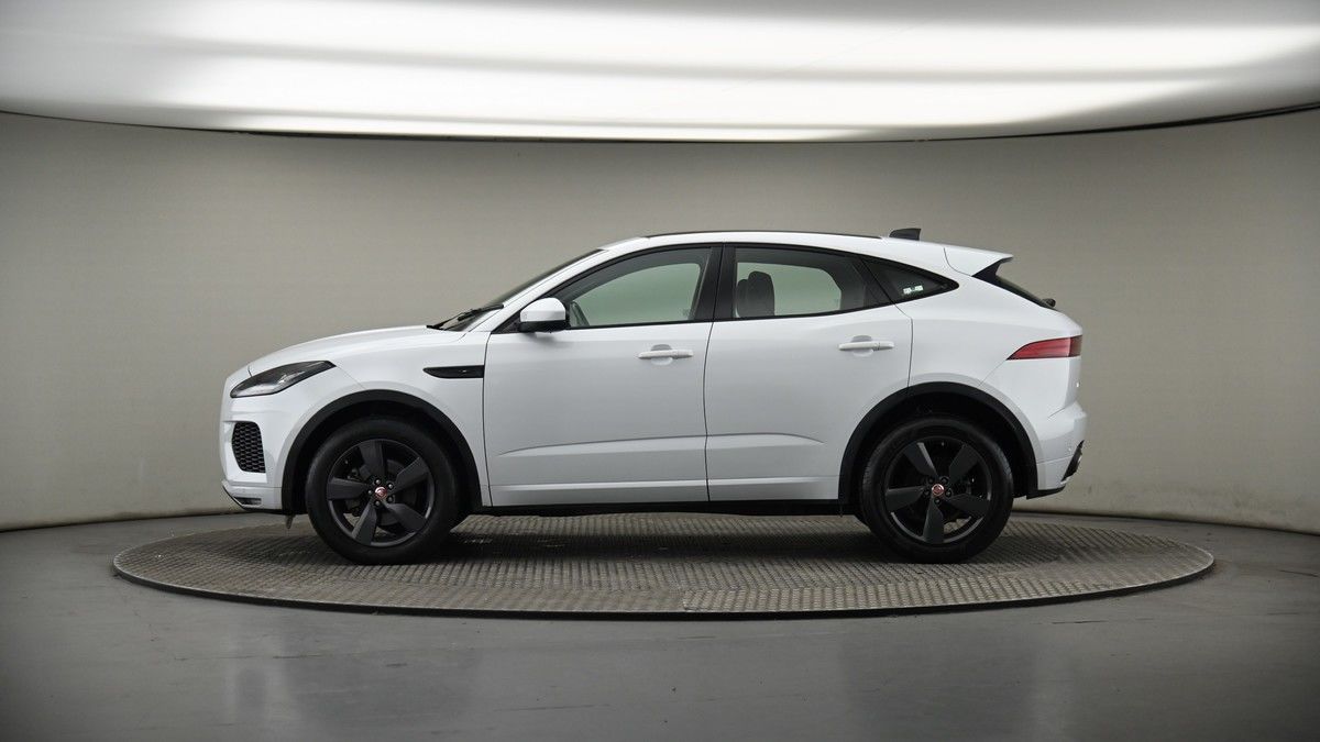 Jaguar E-PACE Image 19