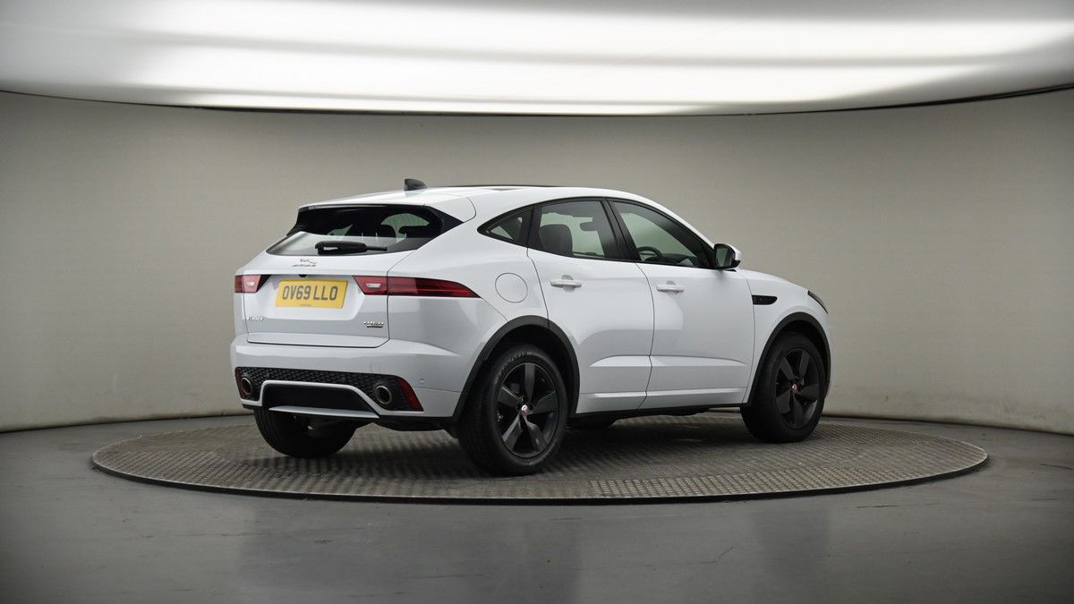 Jaguar E-PACE Image 7