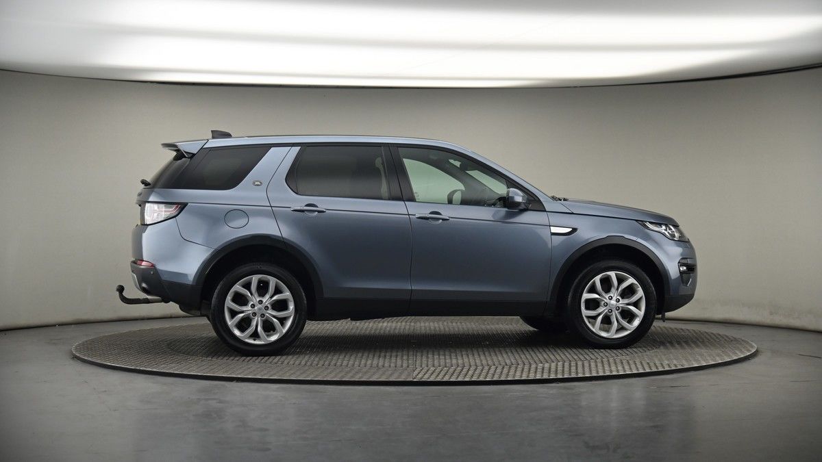 More views of Land Rover Discovery Sport