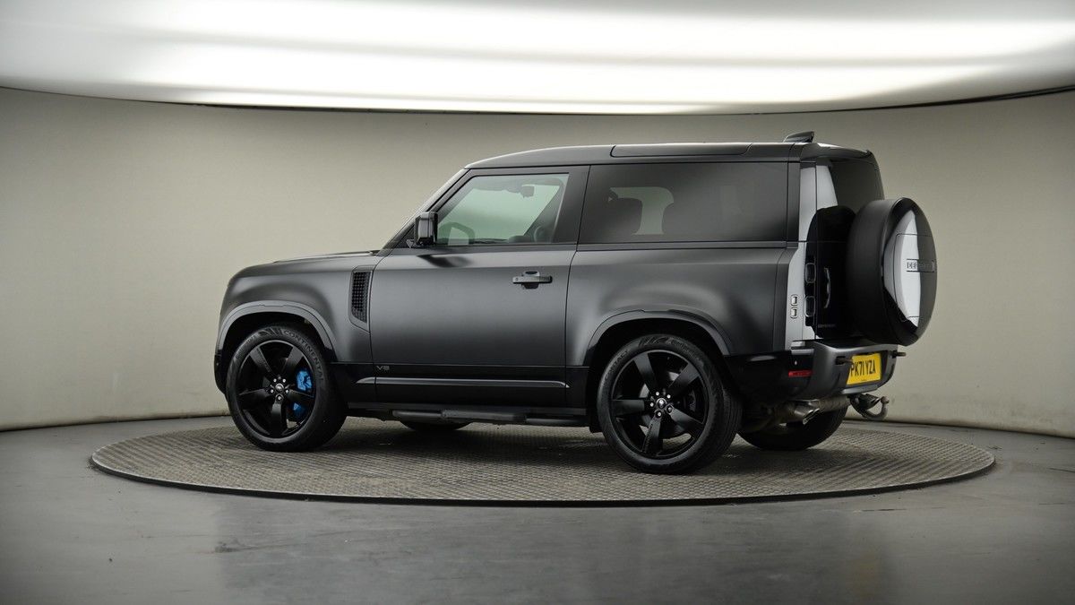 More views of Land Rover Defender 90