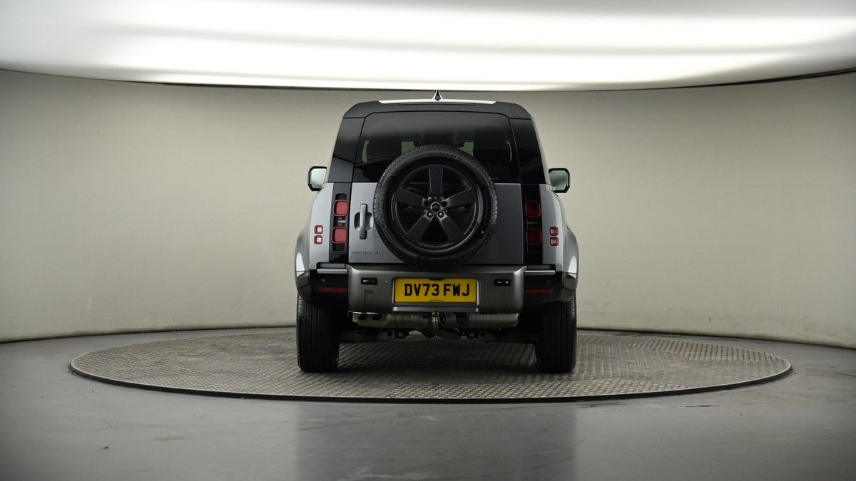 Land Rover Defender 90 Image 17