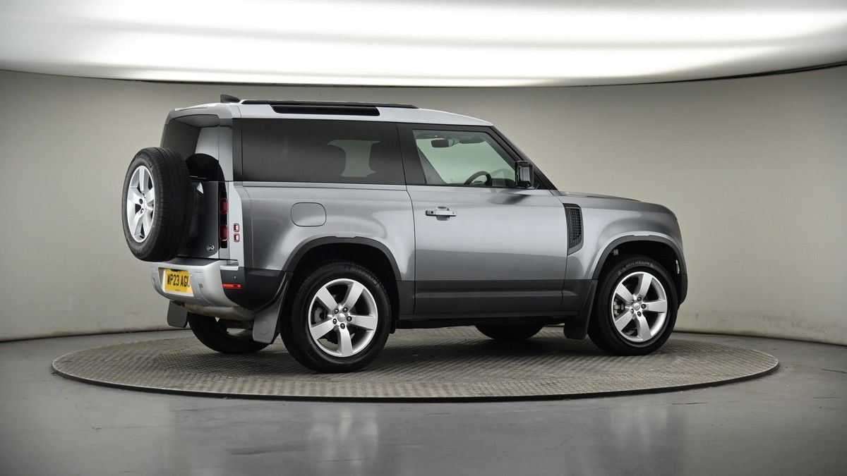 More views of Land Rover Defender 90