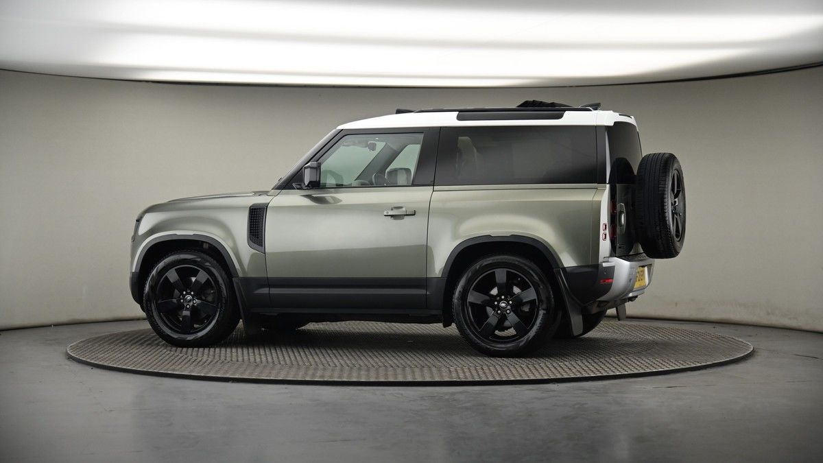 More views of Land Rover Defender 90