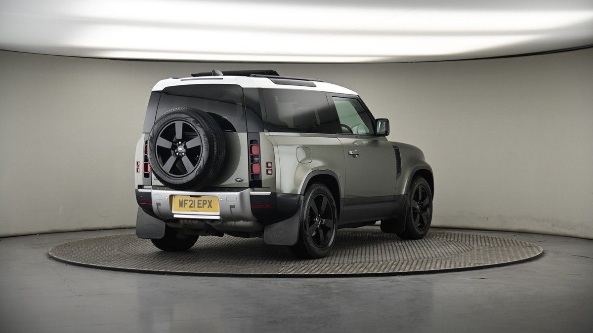 More views of Land Rover Defender 90