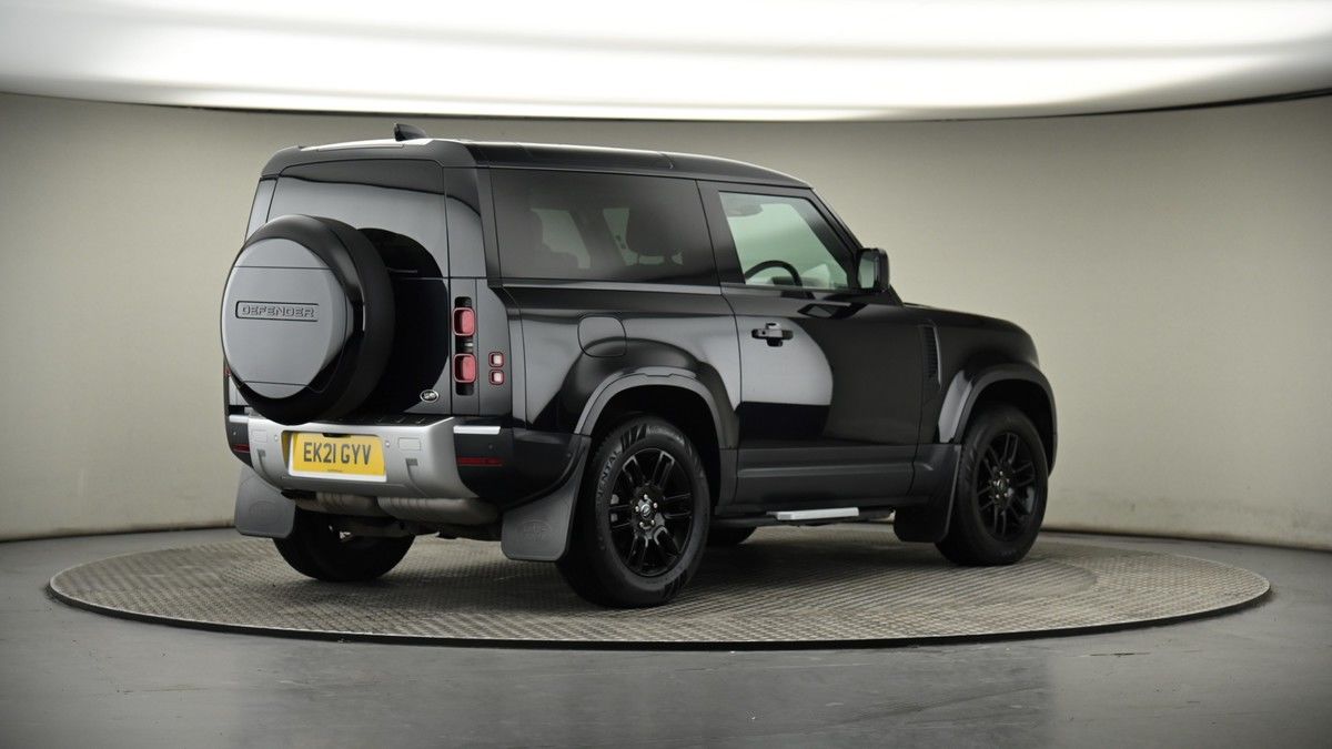 More views of Land Rover Defender 90