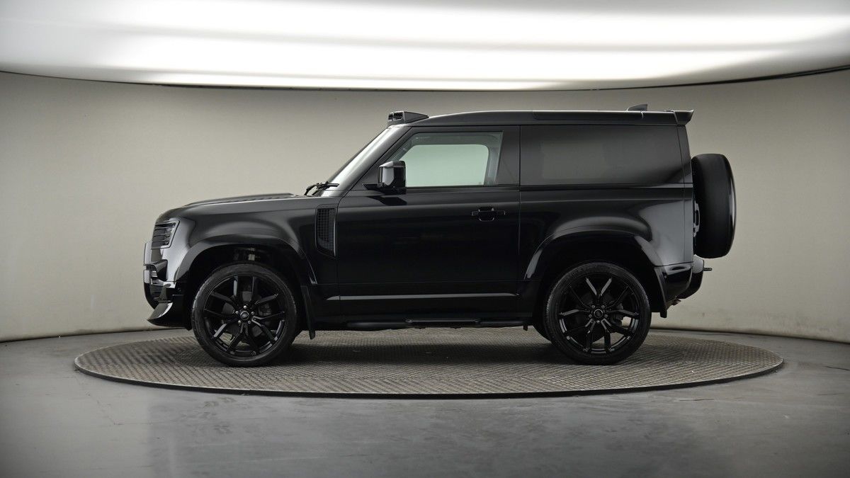 More views of Land Rover Defender 90