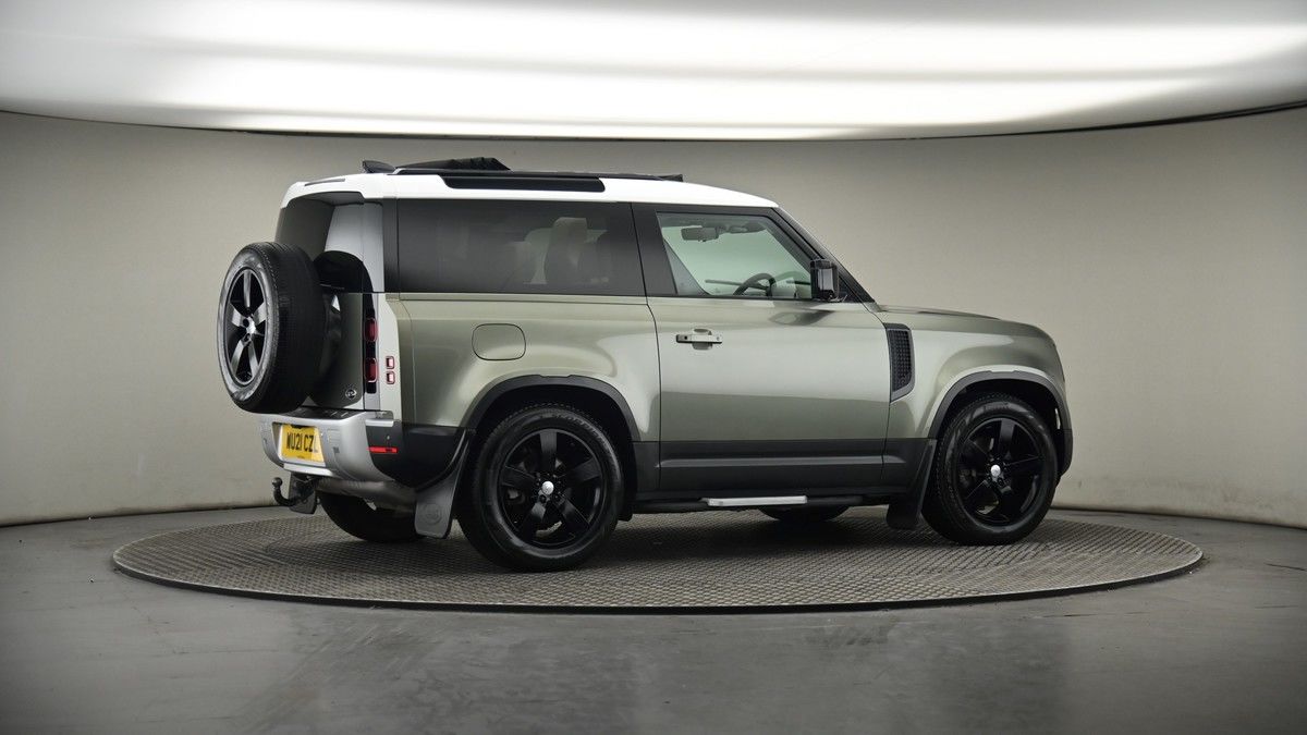 More views of Land Rover Defender 90